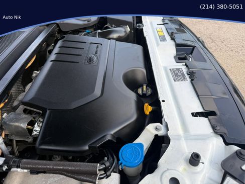 Used 2019 Land Rover Discovery Sport HSE image 40