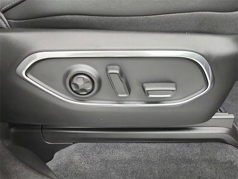 New 2026 Jeep Grand Wagoneer 4WD image 40