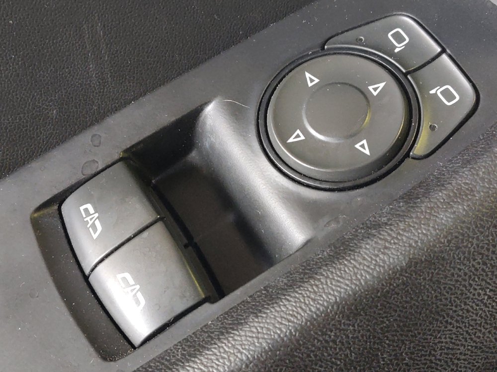 Used 2020 Chevrolet Camaro LT w/ RS Package RWD image 27