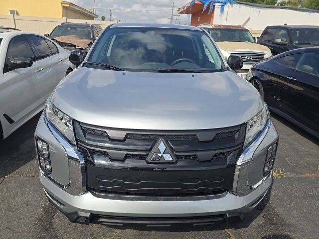 Used 2026 Mitsubishi Outlander Sport LE AWD/4WD image 2