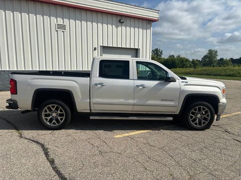 Used 2015 GMC Sierra 1500 SLT w/ SLT Crew Cab Value Package AWD/4WD image 5