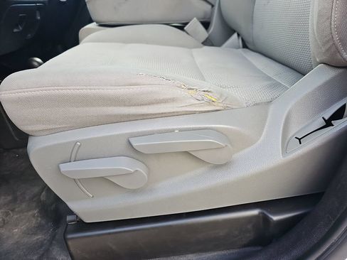 Used 2019 Chevrolet Silverado 2500 W/T AWD/4WD image 33