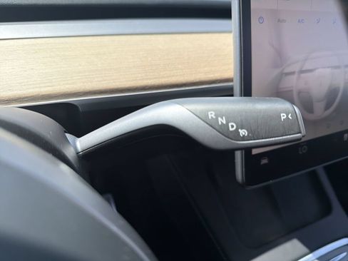 Used 2023 Tesla Model Y Performance AWD/4WD image 22