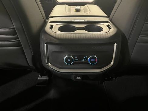 Used 2025 Ford Expedition Max Active AWD/4WD image 24