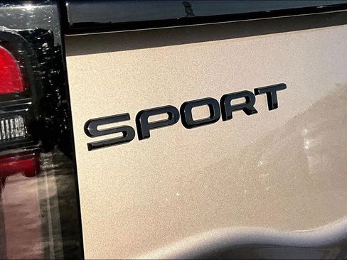 Used 2023 Land Rover Discovery Sport SE AWD/4WD image 22