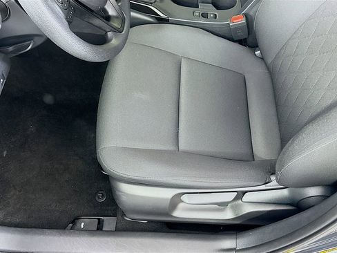 Used 2025 Toyota Corolla LE image 19