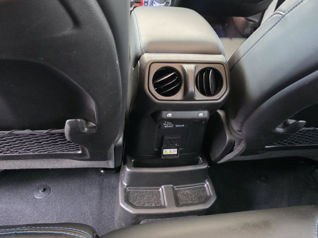 Used 2024 Jeep Wrangler Unlimited Rubicon 4xe AWD/4WD image 12