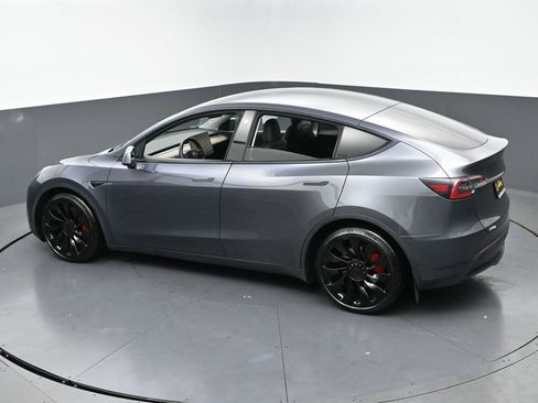 Used 2022 Tesla Model Y Performance image 47