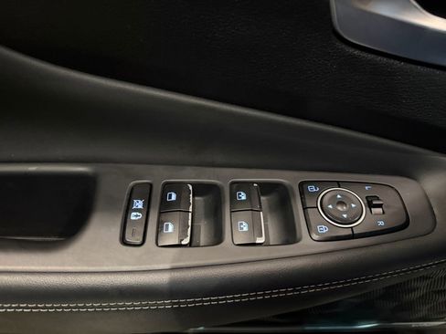 Used 2019 Hyundai Santa Fe Limited image 15