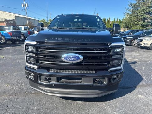 Used 2025 Ford F350 Platinum AWD/4WD image 9