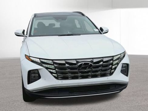 Used 2024 Hyundai Tucson Limited AWD/4WD image 3