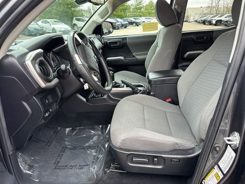 Used 2022 Toyota Tacoma SR5 AWD/4WD image 29