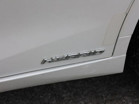 Used 2022 Lexus ES 300h w/ Premium Package image 9