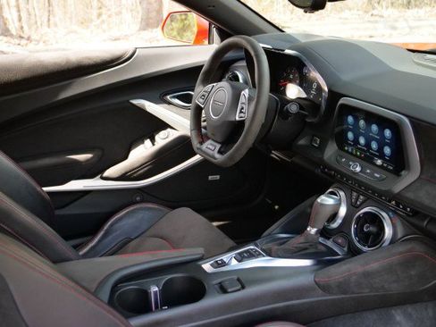 Used 2022 Chevrolet Camaro ZL1 image 39