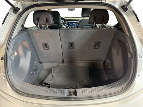 Used 2017 Chevrolet Bolt Premier FWD image 21
