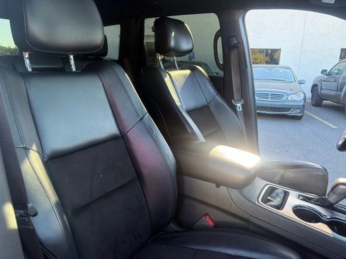 Used 2019 Jeep Grand Cherokee Altitude AWD/4WD image 31