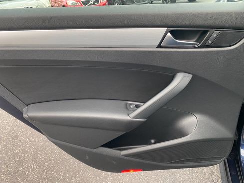 Used 2012 Volkswagen Passat TDI SE image 23