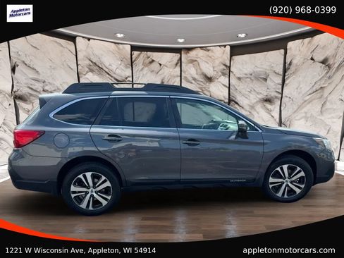 Used 2018 Subaru Outback 3.6R Limited AWD/4WD image 6