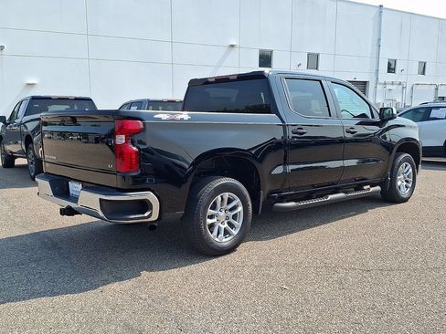 Used 2023 Chevrolet Silverado 1500 LT AWD/4WD image 9