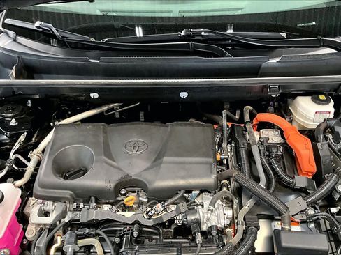 Certified 2024 Toyota RAV4 LE AWD/4WD image 31