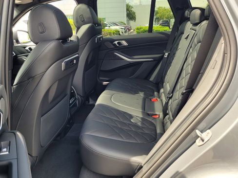 Used 2026 BMW X5 xDrive50e image 11