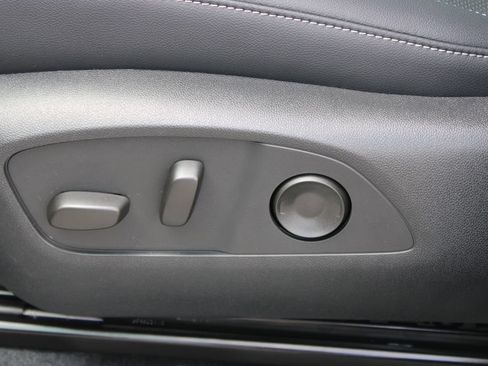 New 2026 Chevrolet Traverse LT w/ Enhanced Driving Package FWD image 21