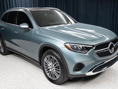 Certified 2026 Mercedes-Benz GLC 300 4MATIC image 3