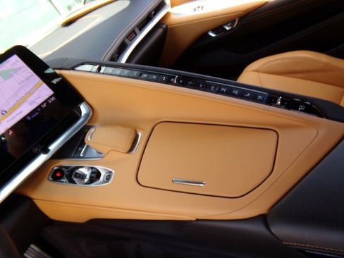 Used 2023 Chevrolet Corvette Stingray Preferred Cpe w/ Body-Color Dual Roof Package RWD image 20
