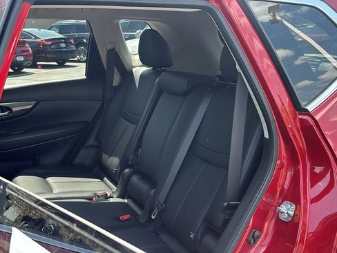 Used 2017 Nissan Rogue SL FWD image 27