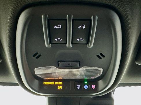 Used 2024 Buick Envista Avenir image 31