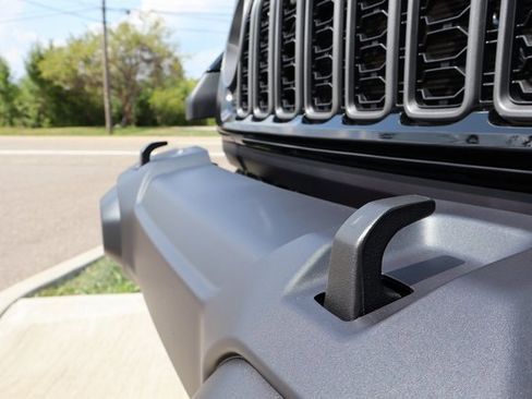 New 2025 Jeep Gladiator Sport image 6