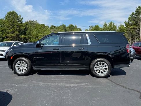 Used 2024 Chevrolet Suburban Premier image 6