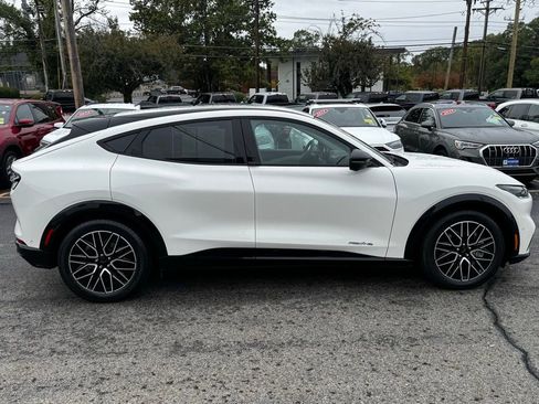 Used 2024 Ford Mustang Mach-E Premium image 12