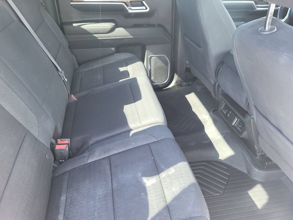 Used 2022 Chevrolet Silverado 1500 RST AWD/4WD image 33