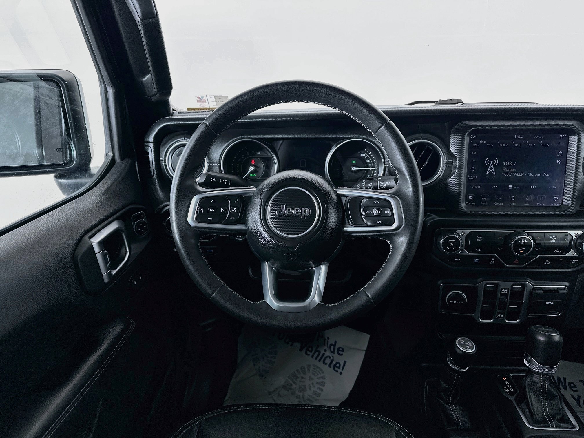 Used 2023 Jeep Wrangler Unlimited Sahara AWD/4WD image 21