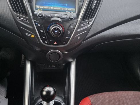 Used 2015 Hyundai Veloster Turbo R-Spec FWD image 6