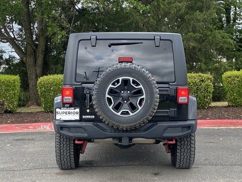 Used 2016 Jeep Wrangler Unlimited Rubicon AWD/4WD image 5