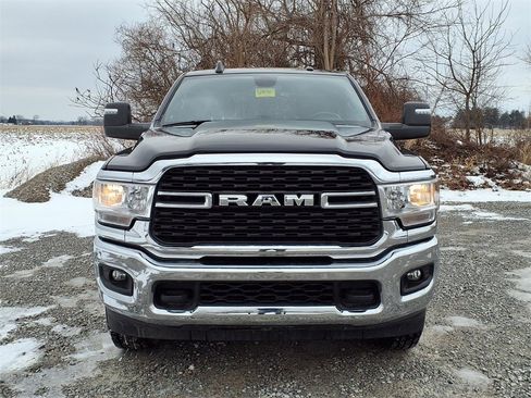 Used 2024 RAM 2500 Big Horn w/ Bed Utility Group image 21