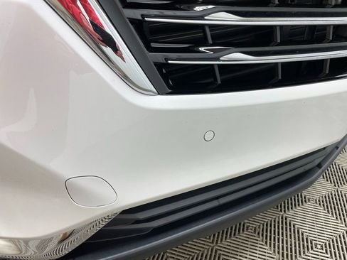 Certified 2024 Chevrolet Equinox Premier image 17