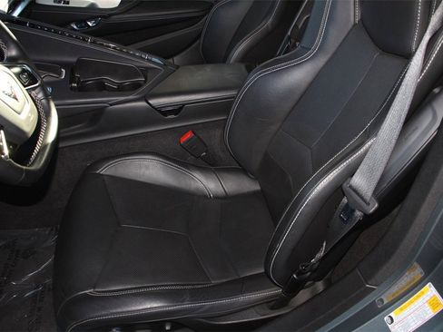 Used 2022 Chevrolet Corvette Stingray Preferred Cpe w/ Z51 Performance Package image 11