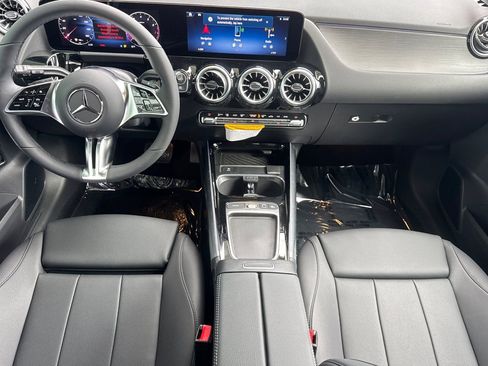 New 2026 Mercedes-Benz GLA 250 image 2