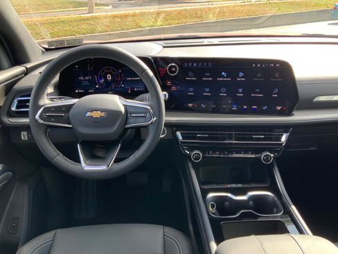 New 2026 Chevrolet Traverse LT w/ LPO, Floor Liner Package AWD/4WD image 16