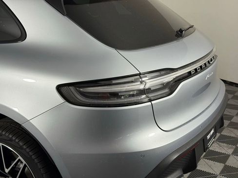 New 2026 Porsche Macan image 16