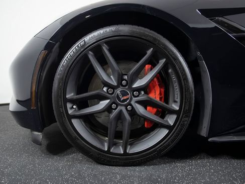 Used 2014 Chevrolet Corvette Stingray Coupe w/ 3LT Preferred Equipment Group RWD image 21