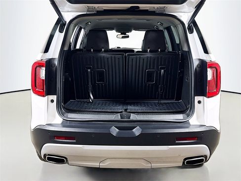 Used 2023 GMC Acadia SLT image 25
