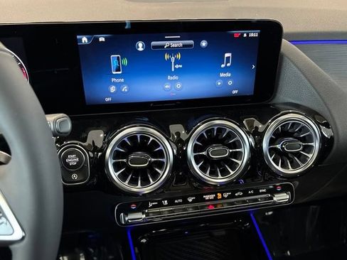 New 2026 Mercedes-Benz GLA 250 4MATIC image 23