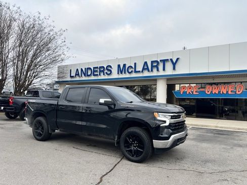 Used 2022 Chevrolet Silverado 1500 LT image 1