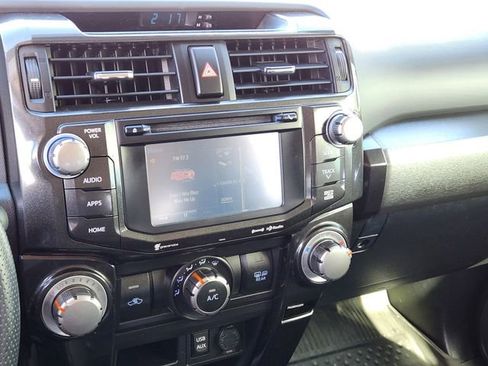 Used 2019 Toyota 4Runner TRD Off-Road Premium AWD/4WD image 15