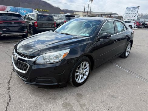Used 2015 Chevrolet Malibu LT w/ Power Convenience Package image 2