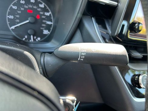 Certified 2025 Toyota Corolla LE image 19